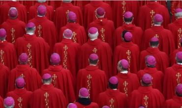 El Vaticano entra en hora crítica: "El próximo Papa deberá ser un líder político y espiritual"