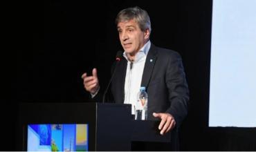Luis Caputo habló sobre la pelea del Gobierno con el periodismo: "Hay periodistas que son una basura humana"