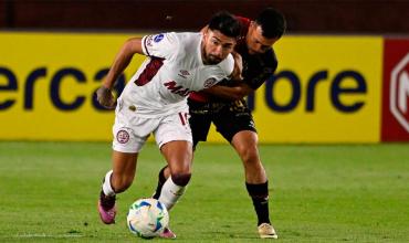Lanús ganó en Perú, manda en el grupo G y llega encendido al cruce con Boca