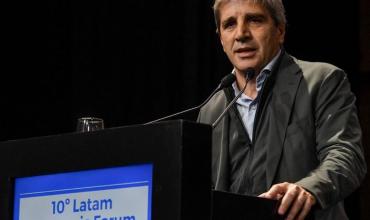 Luis Caputo dijo que si la Argentina crece al 8% anual, el Gobierno les devolverá US$550.000 millones a los privados
