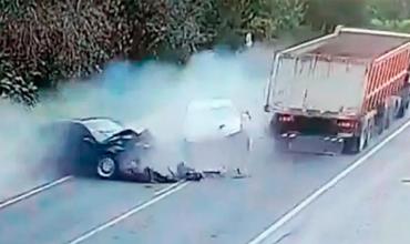 Tucumán: Chico de 15 años escapaba de la policía y provocó un terrible choque