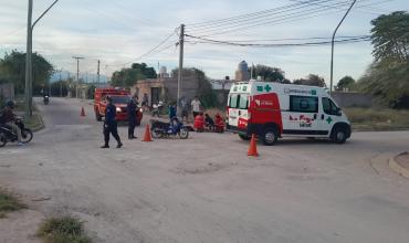Dos personas trasladadas al hospital tras un choque entre motos en Ciudad de La Pampa y Río Uruguay