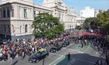 El emotivo cortejo fúnebre de Pepe Mujica conmovió a Montevideo