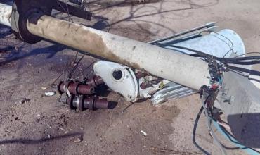 Anillaco sin luz por la caída de un transformador durante el viento Zonda