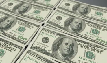 El dólar bajó por quinto día consecutivo: a cuánto cerró este jueves