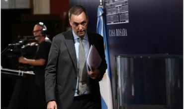 Sugestivo tuit de Manuel Adorni luego de las críticas de Mauricio Macri a su designación