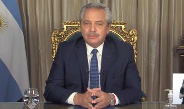 El Presidente llamó a "extremar los cuidados" para que "el Covid no nos vuelva a aislar"