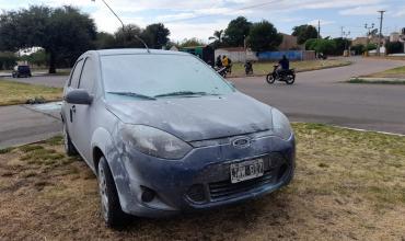 Se incendió un auto en la avenida 2 de Abril