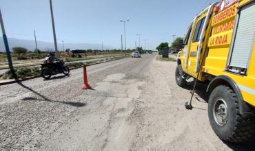 Bomberos Voluntarios realizaron limpieza de calzada sobre avenida Ortiz de Ocampo 