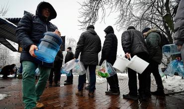 Gran parte de Ucrania sigue sin luz ni agua tras los ataques rusos
