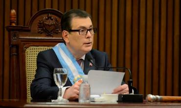 Gerardo Zamora: “Se otorgará un bono-aguinaldo de $150.000 para los empleados de la administración pública”