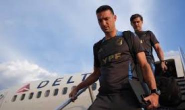 La Selección Argentina ya está instalada en Nueva Jersey a la espera de Chile: preocupación en el plantel por el estado del césped