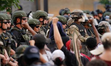 Calculan que hay más personal militar estadounidense en Los Ángeles que en Irak y Siria