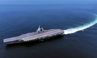 Nueva amenaza para Taiwán: el régimen de China puso en servicio al Fujian, su portaaviones más avanzado