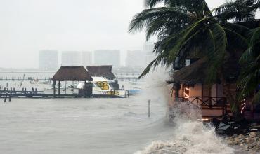 Alerta roja por un doble ciclón de Brasil que impactará en la Argentina: cuándo llega y qué consecuencias traerá