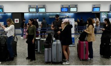 Amenazan con un paro que afectaría a los vuelos de cara al fin de semana largo: qué reclaman
