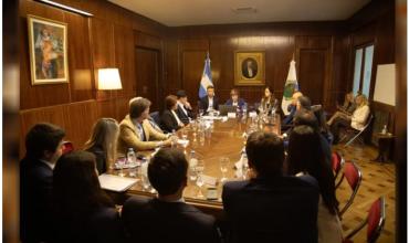 Bullrich se reunió con los senadores de LLA y les anunció que arranca la reforma laboral en diciembre