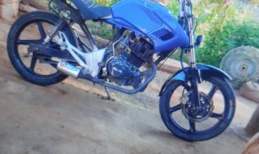 Robaron una motocicleta del complejo departamental de barrio Nueva Esperanza