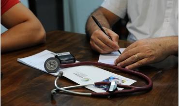 Aumentan las prepagas en diciembre al ritmo de la inflación: de cuánto es la suba