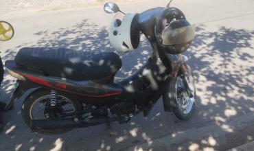 La Rioja: dos motociclistas lesionados tras una colisión en el barrio Urbano 41