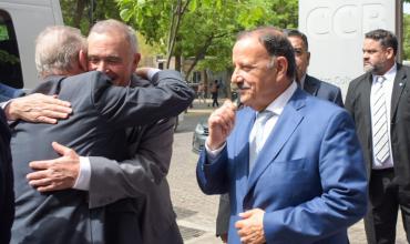 Quintela exige un Estado nacional que colabore: “No tiene sentido presidir un país si no va a ayudar a las provincias"