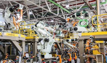 La actividad industrial retrocedió 5.3% en octubre