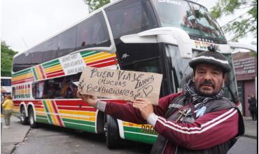 Lanús va por el sueño de ser campeón de la Copa Sudamericana: más de 15 mil hinchas viajan a Paraguay en 60 micros, 19 aviones y una caravana de autos