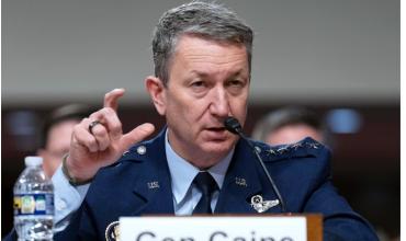 El jefe del Estado Mayor de Estados Unidos visita Puerto Rico en medio de la tensión con Venezuela