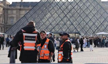 Detuvieron a otros cuatro sospechosos del robo al Louvre