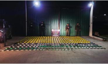 Gendarmes incautaron más de 400 kilos de cocaína y se tirotearon con los narcos