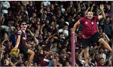 ¡Este vale! El pasillo de los jugadores de Tigre a Lanús