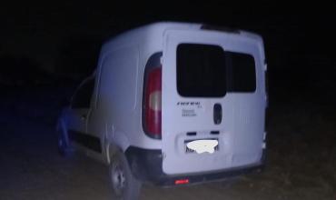 atraparon a un delincuente que había robado una camioneta  en Juan Caro