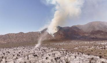 Se refuerza el operativo contra los incendios con apoyo aéreo y más de 130 brigadistas