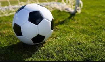 Un jugador fue trasladado al hospital tras sufrir un golpe en la cabeza durante un partido