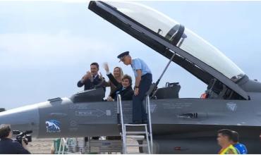 Javier Milei celebró la llegada de los F-16: "Argentina vuelve a tener un sistema de defensa serio"