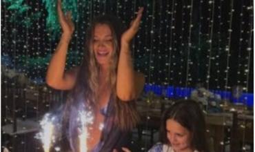 Cami Homs festejó su cumpleaños y mostró su panza en la recta final del embarazo