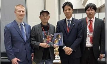 Milei envió copias de sus libros a representantes del Partido de la Restauración de Japón