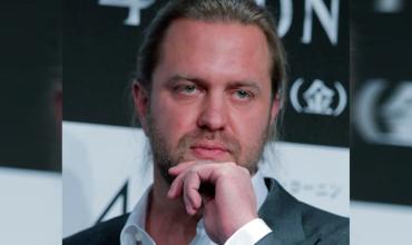 Le dieron US$ 11 millones para filmar una serie, nunca la hizo y ahora podría ir a la cárcel por fraude