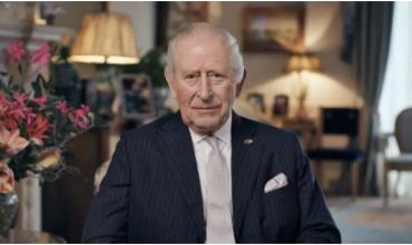 El rey Carlos III anunció que reducirá su tratamiento oncológico: "Una bendición personal"