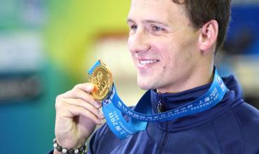 Impacto en el deporte: un campeón olímpico subasta sus medallas para pagar sus deudas millonarias