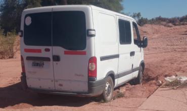 Pagancillo: Vehículo quedó varado sobre la Ruta Provincial 18