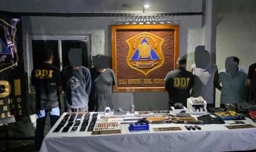 Se hicieron pasar por policías para robar una casa de turismo: cinco detenidos