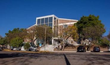 Docentes de la UNLaR denuncian el atraso en el pago de salarios: “Hacia afuera la universidad muestra una cosa, pero hacia adentro la realidad es otra”