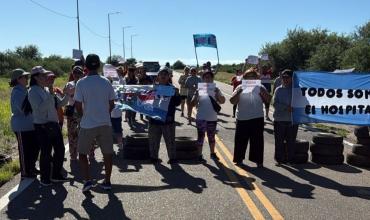 Chañar: Corte intermitente en la Ruta Nacional 38 por parte de vecinos y trabajadores exigiendo soluciones tras el colapso del hospital
