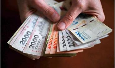 Cientos de clientes del Banco Nación cobraron $700.000 en sus cuentas por un error de la entidad: qué pasará con ese dinero