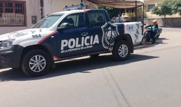  Violento arrebato en barrio Shincal: una mujer de 69 años resultó herida