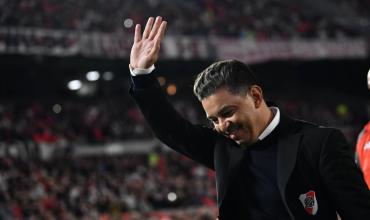 River no se baja del mercado y sigue en la búsqueda de un delantero