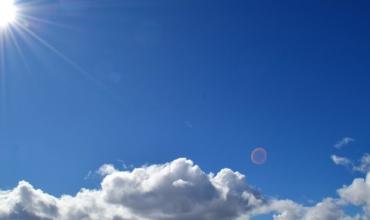 Calor moderado y cielo algo nublado: Así estará el clima en la capital riojana este sábado