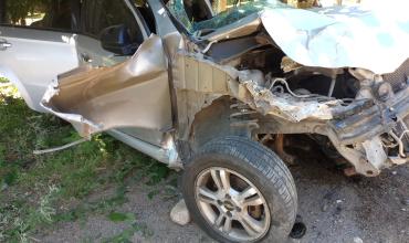 Impactante choque en la curva del Cristo de Bronce dejó un herido grave