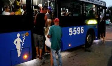 Se profundizan los problemas Cuba por el combustible y suspenden el servicio de ómnibus local